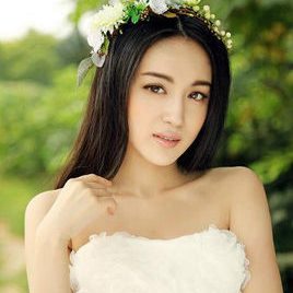 李艳冰照片