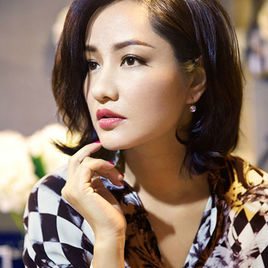 瞿颖照片