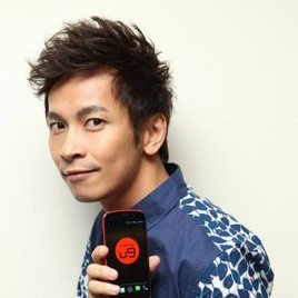 张智成照片