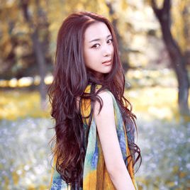 李依晓照片
