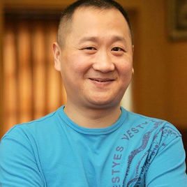 廖健照片