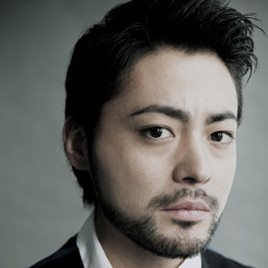 山田孝之照片