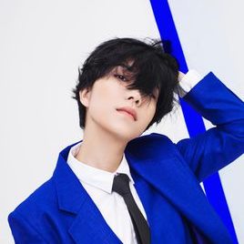 李霄云照片