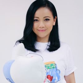 邓萃雯照片