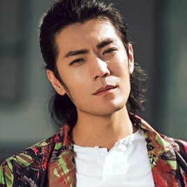 季晨照片