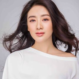 李佳璘照片