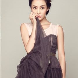 石洋子照片