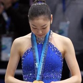 金妍儿照片