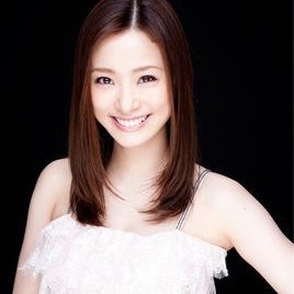 上户彩照片