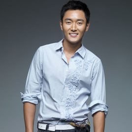 李东学照片