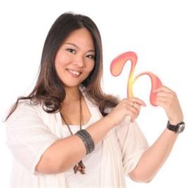 邓婉玲照片