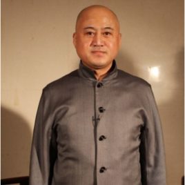 方清平照片