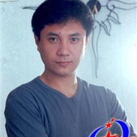 张页石照片