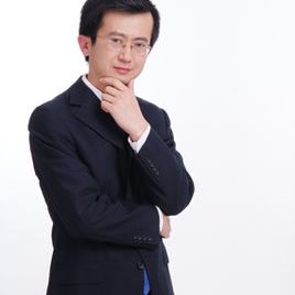 黄利平照片