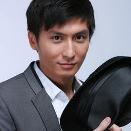 及晓龙照片
