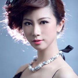 金梓照片