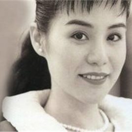 金佩姗照片