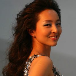 金孝妍照片