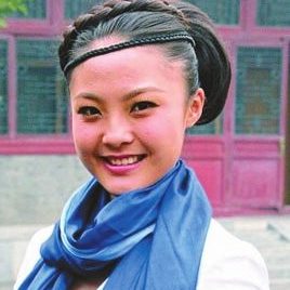 康辰晨照片