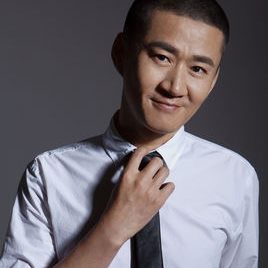 李嘉明照片