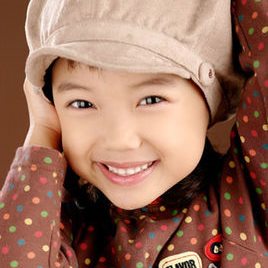 郑彩恩照片