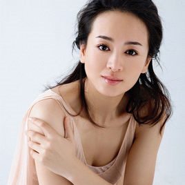 涓子照片