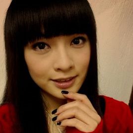 郑钤丹照片