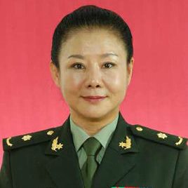 房新华照片
