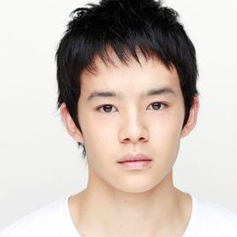池松壮亮照片