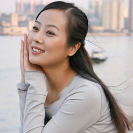 陈彩璇照片