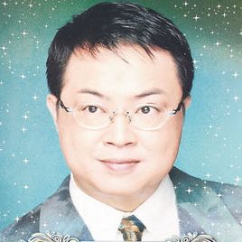 罗君左照片