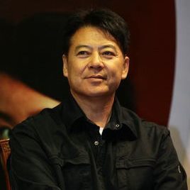 颜世魁照片