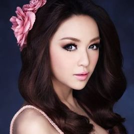 班娜娃·黑玛尼照片