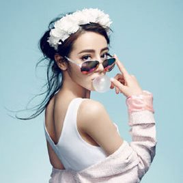 迪丽热巴·迪力木拉提照片