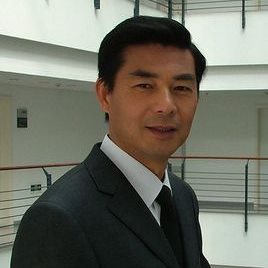 曹秋根照片