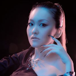 川田麻美川田真美照片