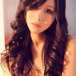 崔妮照片