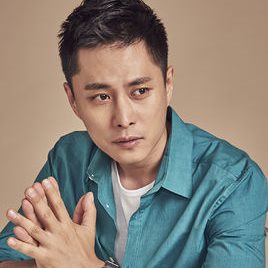 李基灿照片