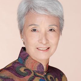 梁爱照片