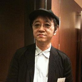 绫辻行人照片
