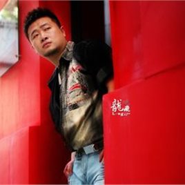 龙杰照片