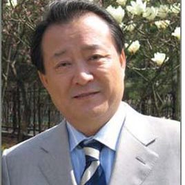 卢云荣照片