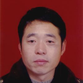 吕明献照片