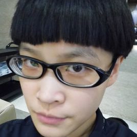 田唯佳照片