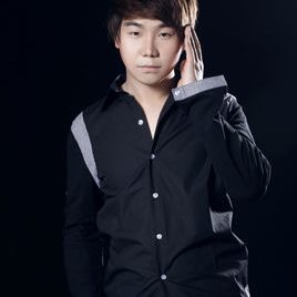 田一龙照片