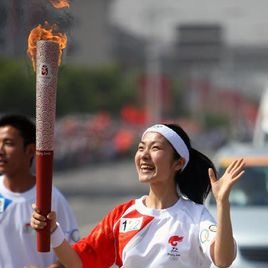 仝婷照片