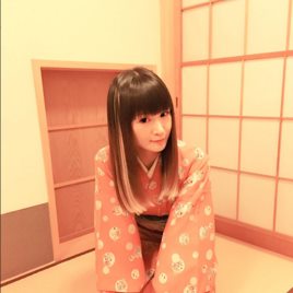 小林优照片