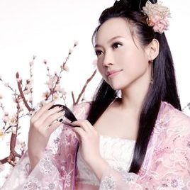 徐颢菲照片
