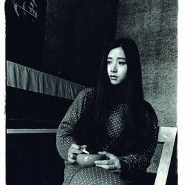 易知难照片