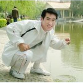余留艺照片